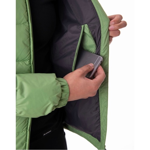Macpac Women's Halo Down Jacket - Picture 15 of 16
